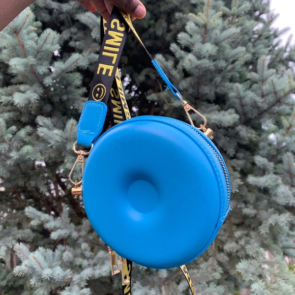 Blue Donut Bag - Picture 2 of 3